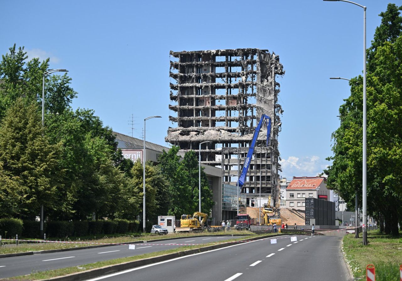 Vjesnikov neboder, rušenje 6. lipnja 2026. godine
